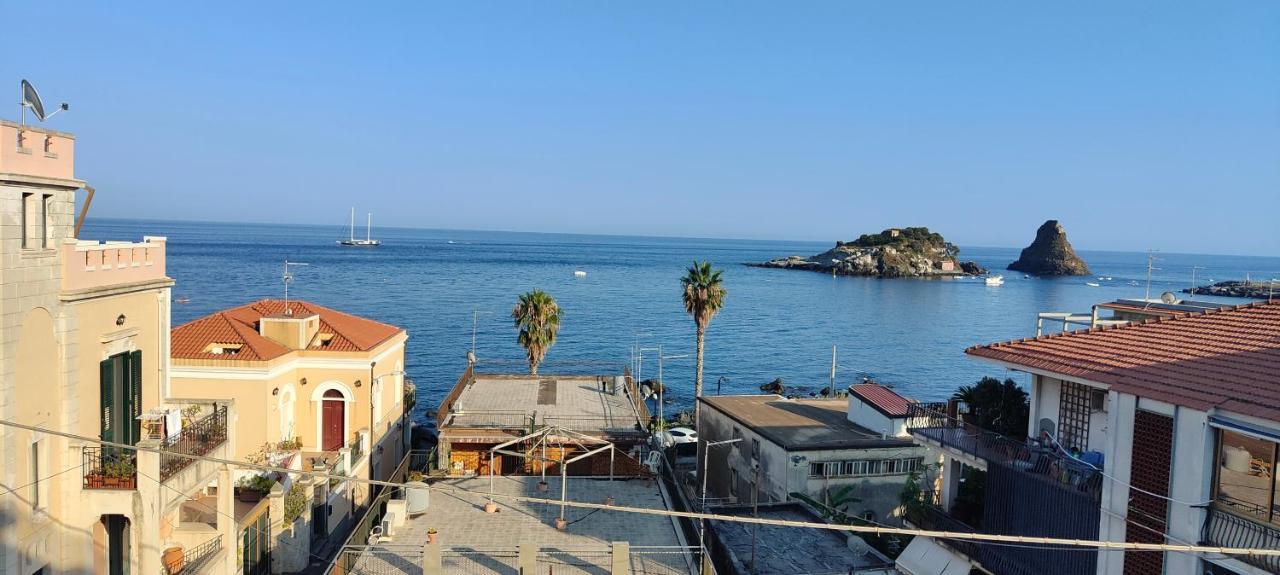 Stella Di Mare Apartment Aci Castello Luaran gambar