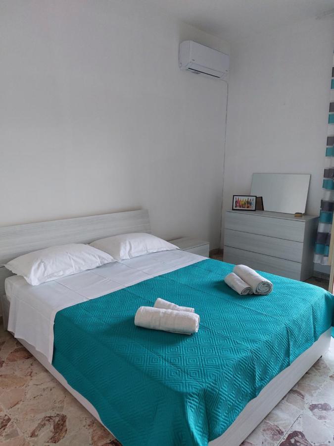 Stella Di Mare Apartment Aci Castello Luaran gambar